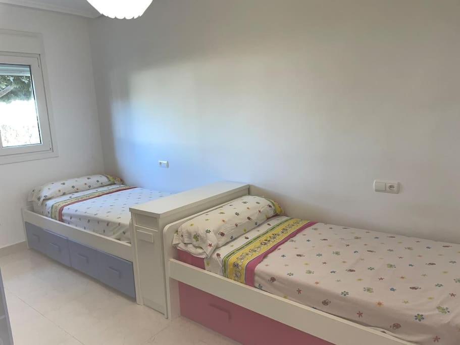 로쿠타스드마르 Moderna Y Alegre Vivienda Junto Al Mar . 아파트 외부 사진